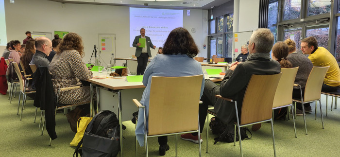 _20251118_091117.jpg Leitungskonferenz des Verbandes unter dem Motto „Leiten. Entwickeln. Wirken. – Für eine nachhaltige Organisationsentwicklung in Bildungshäusern“